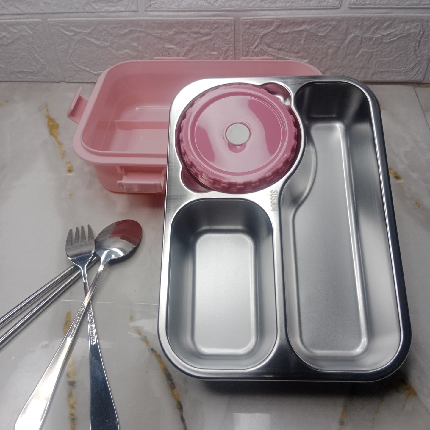 TRANSPARENT COVER 3 PARTITION PINK TRENDY LUNCH BOX | DURABLE AND LEAK PROOF TIFFIN BOX (8941)